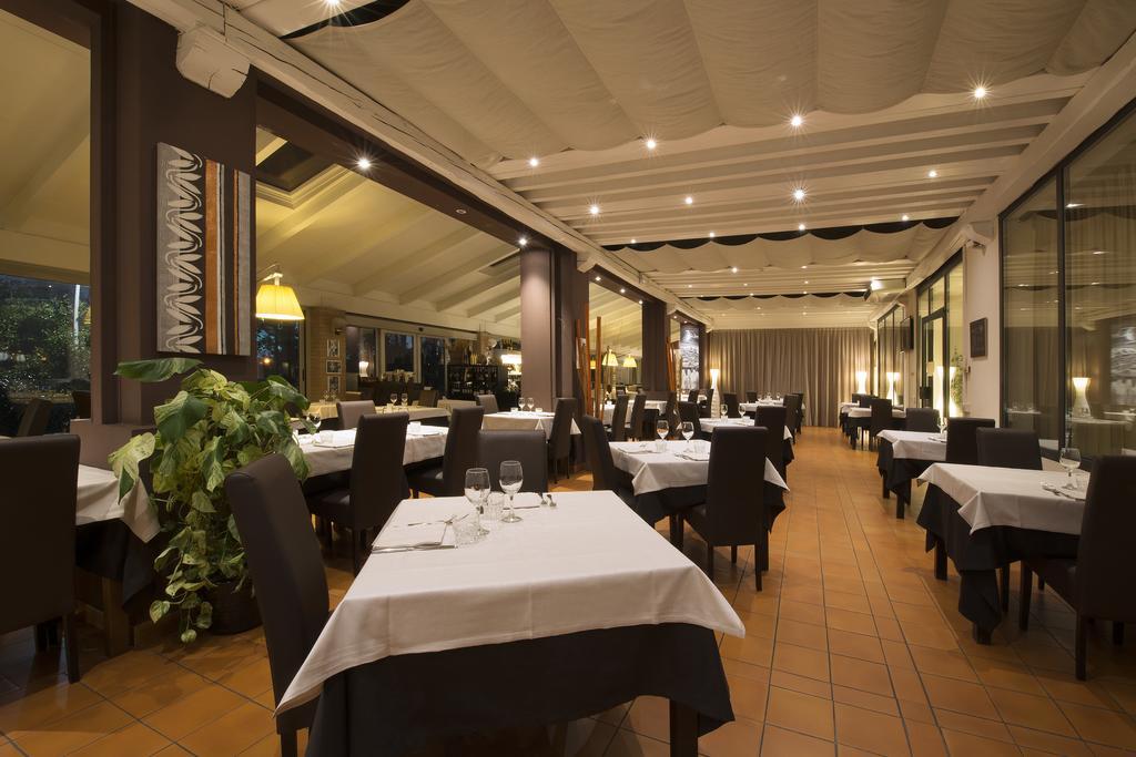 Hotel Villa Ducale Parma Exterior photo