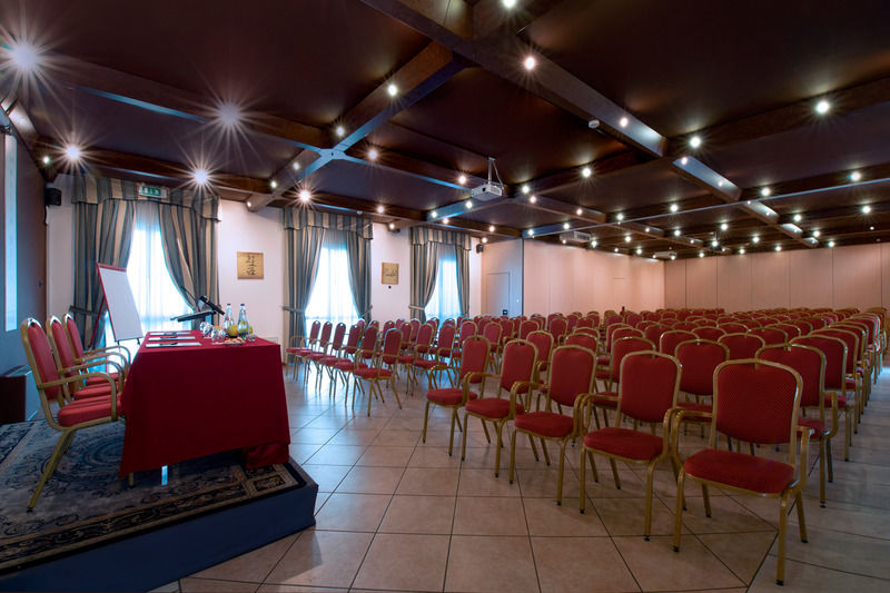 Hotel Villa Ducale Parma Exterior photo